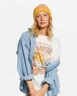 Buy 💯 Billabong X Smiley Beanie BRIGHTER DAYS ⭐ -Color of the season Shop abjha00223 billabongw ygk0 frt1 1