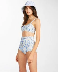 Brand new 😍 Billabong Beyond The Blue Betty Tank 👙 Bikini Top SALT CRYSTAL 🥰 -Color of the season Shop abjx300449 billabongw scs sd1 1