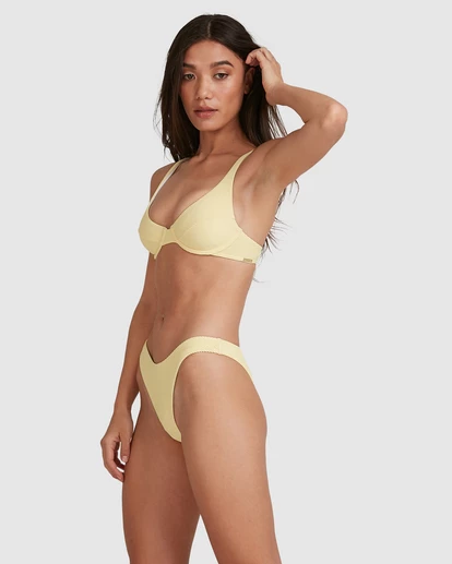 Discount โจ Billabong Tanlines Paneled Bra ๐ Bikini Top BANANA โญ 9 Discount โจ Billabong Tanlines Paneled Bra ๐ Bikini Top BANANA โญ - Image 7