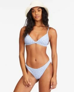 Outlet 😍 Billabong Away We Go Fixed Triangle 👙 Bikini Top BABY BLUES 👍 -Color of the season Shop abjx300626 billabongw bzr0 frt1 1