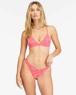 Hot Sale 🌟 Billabong She's A Trip Tanga 👙 Bikini Bottoms VINTAGE CORAL ⭐ -Color of the season Shop abjx400608 billabongw vco frt1 1
