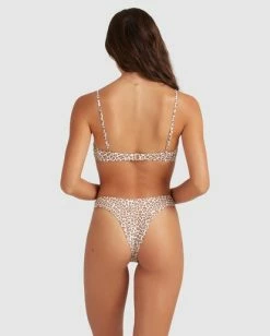 Outlet 🎉 Billabong Baby Cat V-Neck Bralette 👙 Bikini Top SALT CRYSTAL 💯 -Color of the season Shop ubjx300182 billabongw scs bck1 1