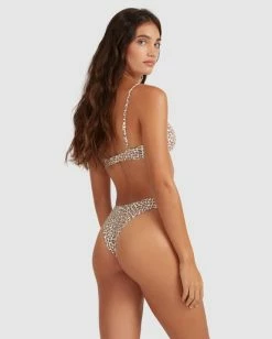 Outlet 🎉 Billabong Baby Cat V-Neck Bralette 👙 Bikini Top SALT CRYSTAL 💯 -Color of the season Shop ubjx300182 billabongw scs sd2 1